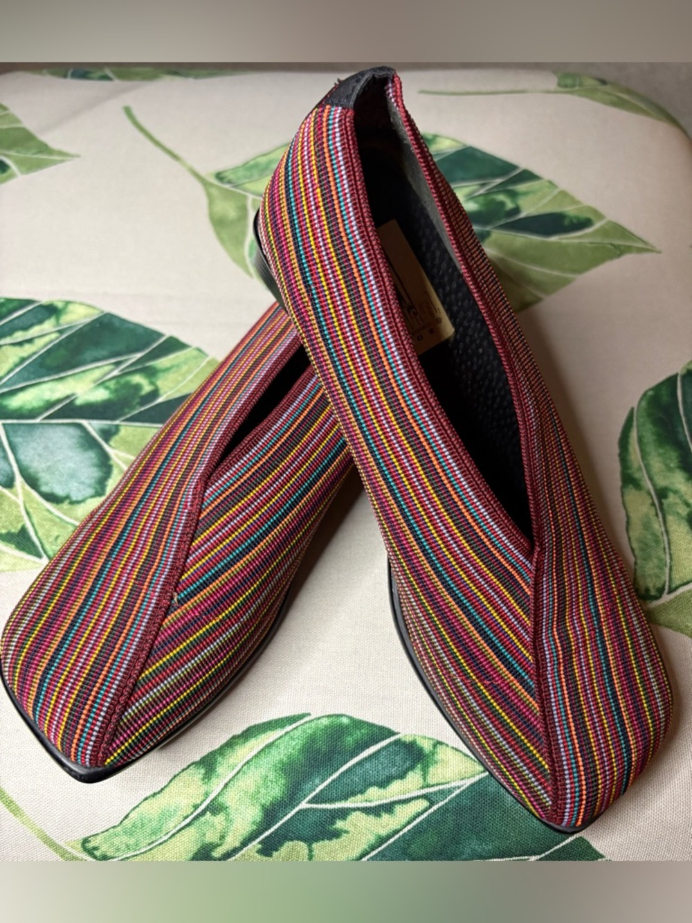 San Miguel Stretchy Slip-On “Mocasin Luna” in Multi-Color Stripe w 1” Heel (7.5) - Picture 7 of 7